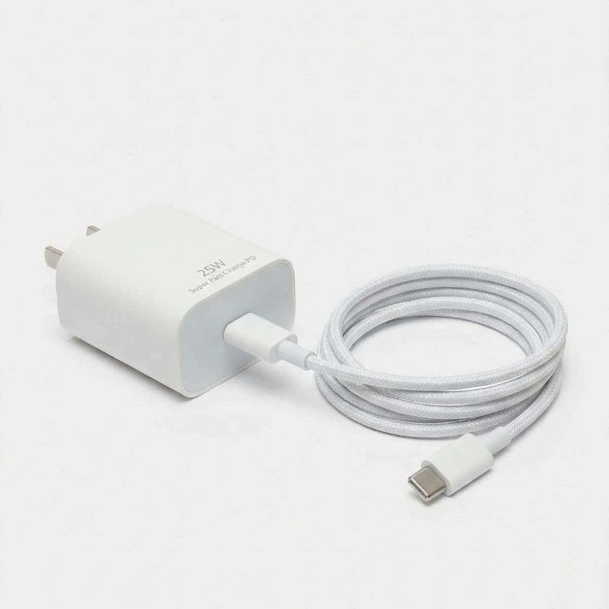 25W Hızlı Şarj Adaptörü USB-C to Type-C Kablolu – PD Destekli, Süper Hızlı Şarj Cihazı