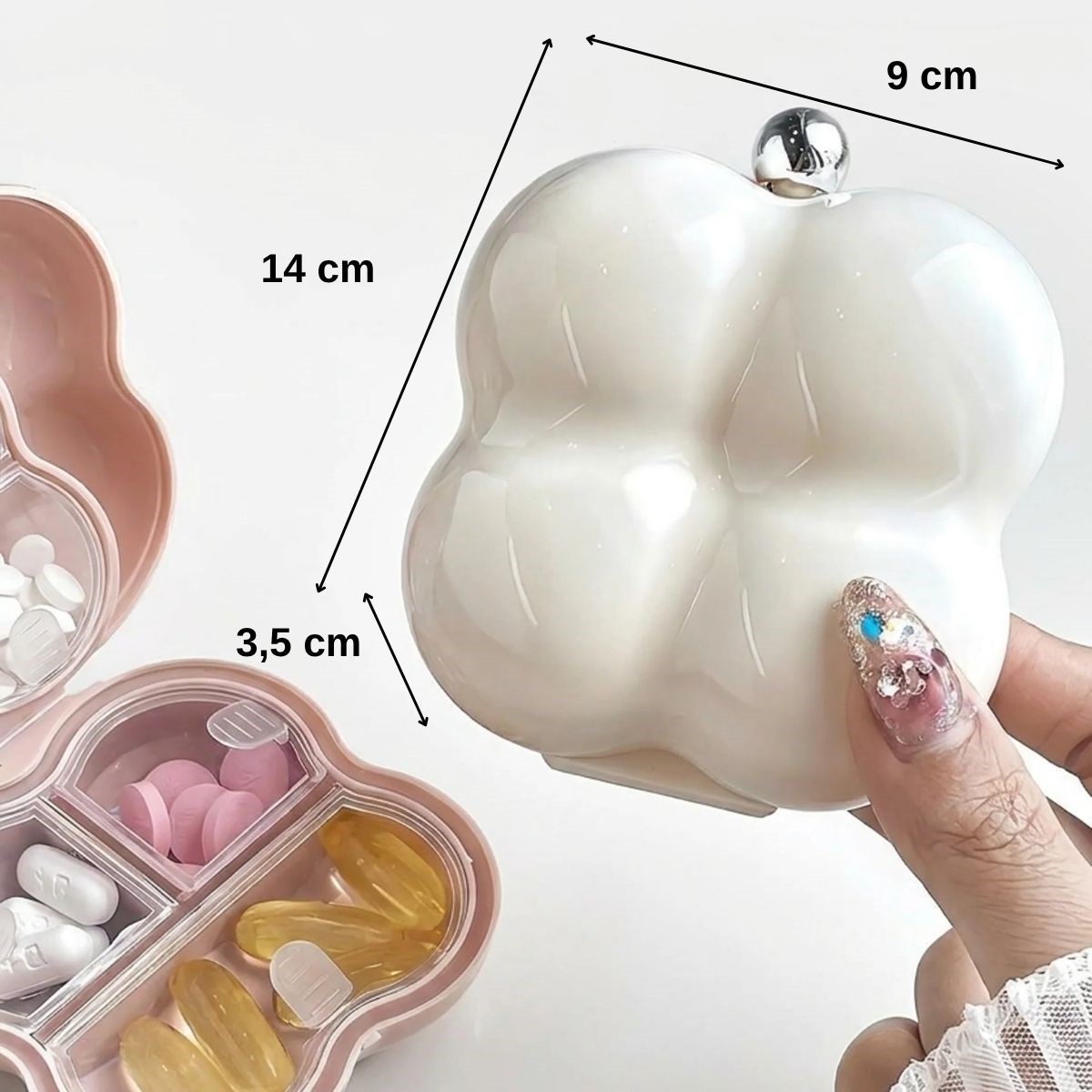 Kompakt Çiçek Model İlaç Kutusu – 7 Bölmeli Günlük ve Seyahat Tipi Mini Hap Düzenleyici