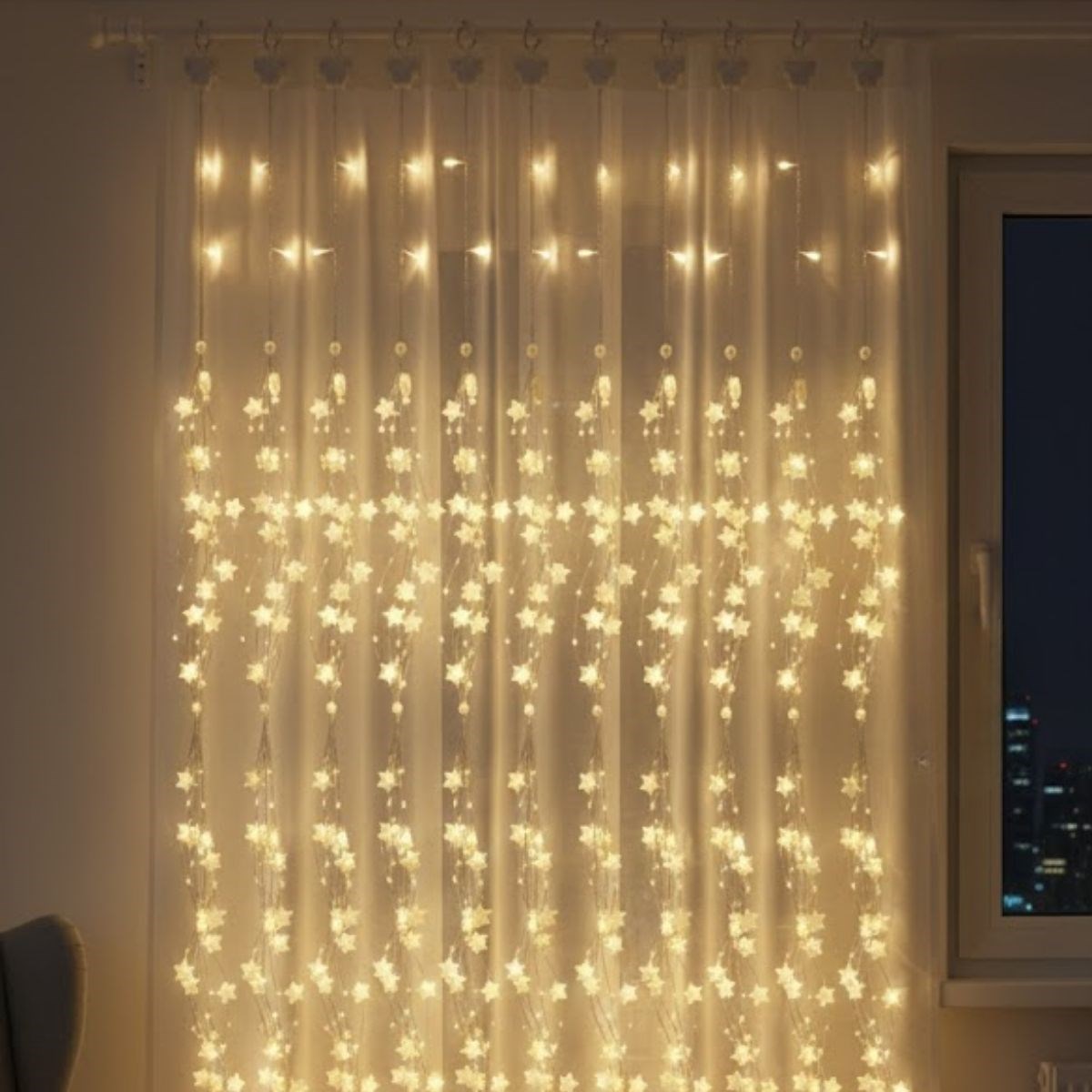 Saçaklı 3*3 Metre Yıldız Boncuklu Dekor Led USB Ev, Oda ve Organizasyon Dekoru hakkında ürün açıklaması