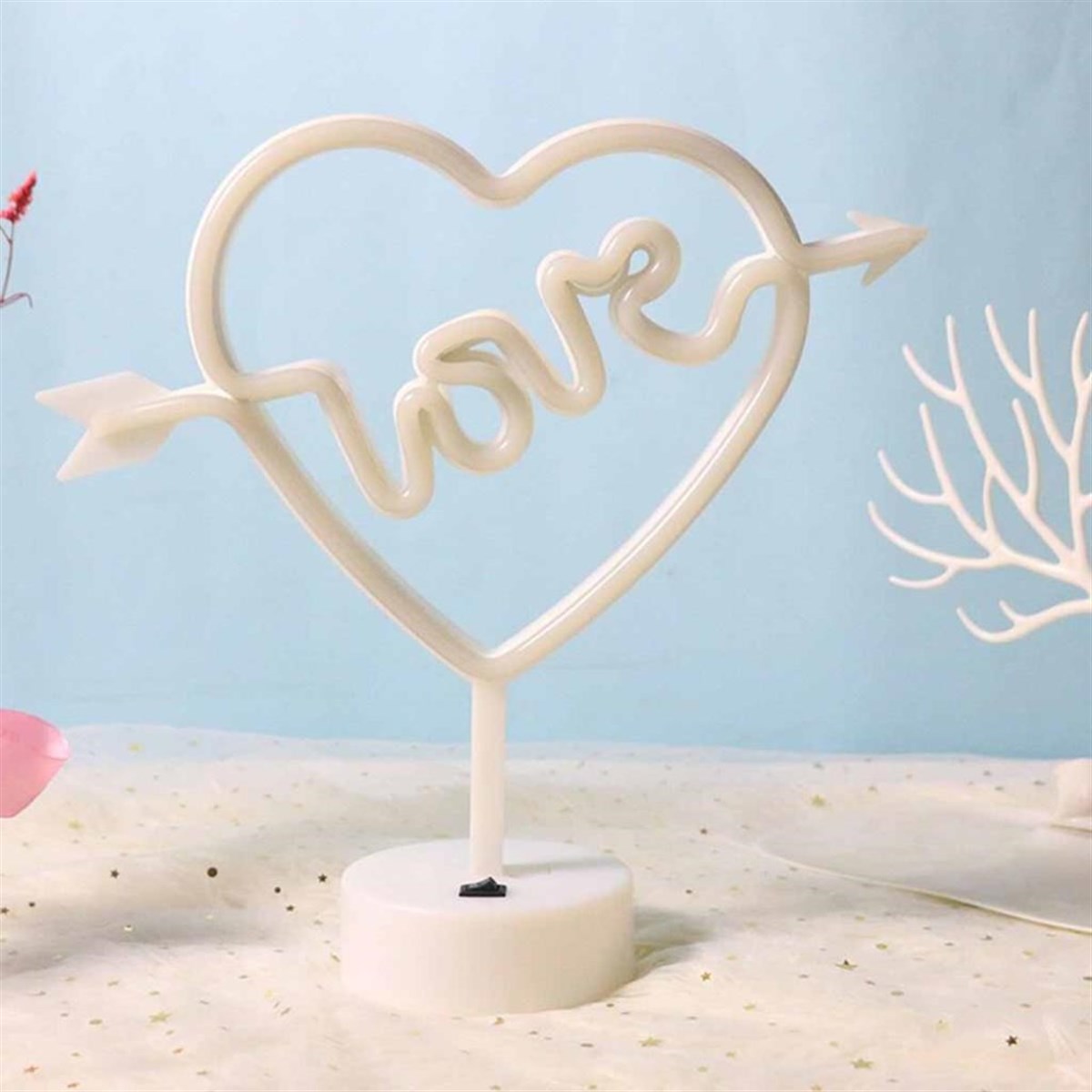 Kalpli Love Yazılı Dekoratif Neon Pilli Led Masa ve Gece Lambası