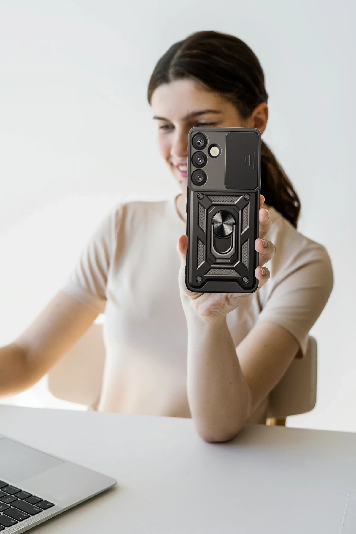 Newface Samsung Galaxy S25 Kılıf Pars Lens Yüzüklü Silikon - Kırmızı