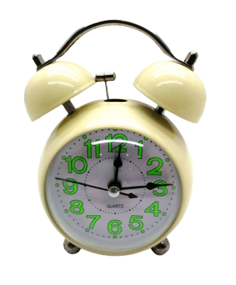 RENKLİ ORTA MASA ÇALAR SAAT FOSFORLU RAKAMLAR