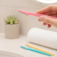 3’lü Kadın Kaş Usturası Seti – Hassas Ciltler İçin Güvenli Yüz Tüy Temizleme Bıçağı