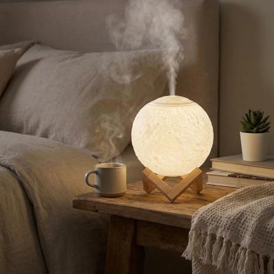 3D Ay Tasarımlı Su Yenilemeli USB Hava Nemlendiricisi – Dokunmatik, 3 Renk Işık Modlu (Gün Işığı / Beyaz / Sarı Işık) Gece Lambası