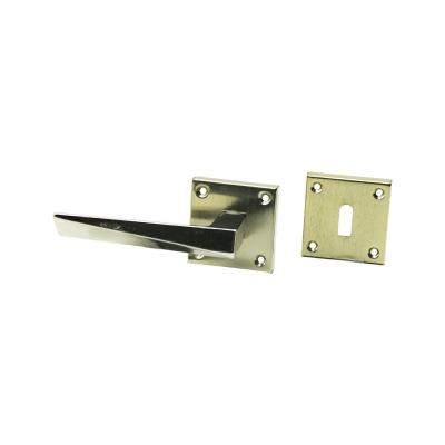 4 TAKIM PRATİK PRİZMA ODA  GRİ NİKEL ROZETLİ KAPI KOLU