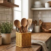 Kare Hasır Dokulu Plastik Rattan Kaşıklık &amp; Çatallık – Askılı Kendiliğinden Tutmalı Çok Amaçlı Mutfak Organizeri
