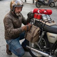 Kask  Esnek Motosiklet Kask ve Bagaj Filesi – Kask Sabitleyici Plastik Kancalı Taşıma Ağı 35x35 cm