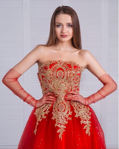 Uzun Boy Kırmızı Puantiyeli Kırmızı Renk Yetişkin Tül Eldiven 55 cm