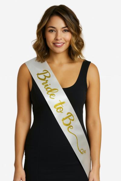 Beyaz Saten Üzerine El Yazısı İtalik Altın Bride To Be Kuşağı 10 cm Genişlik